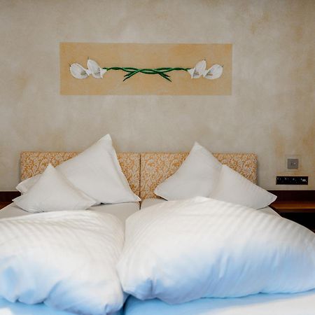 Hotel Maria Theresia مايرهوفن المظهر الخارجي الصورة