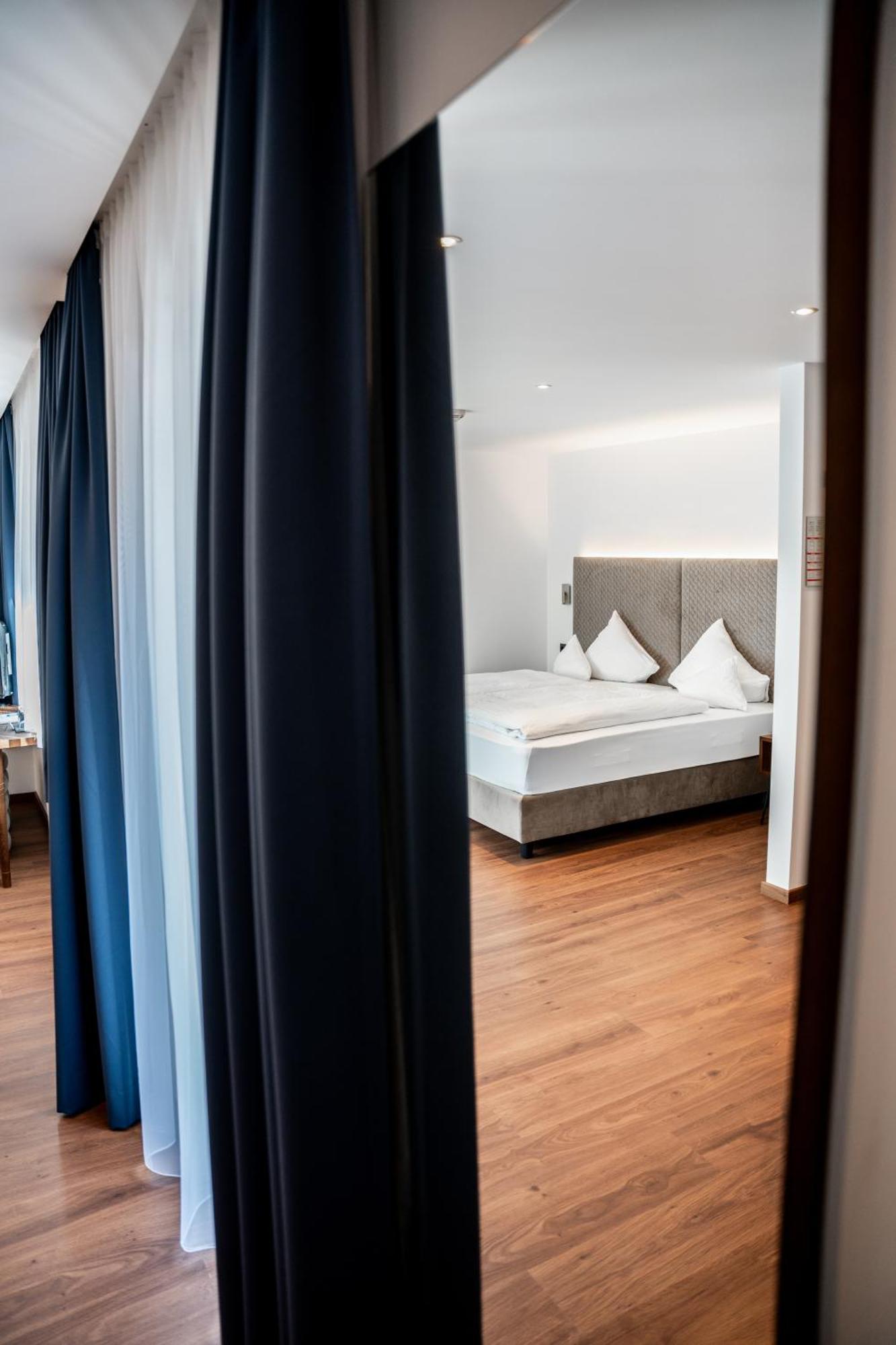 Hotel Maria Theresia مايرهوفن المظهر الخارجي الصورة