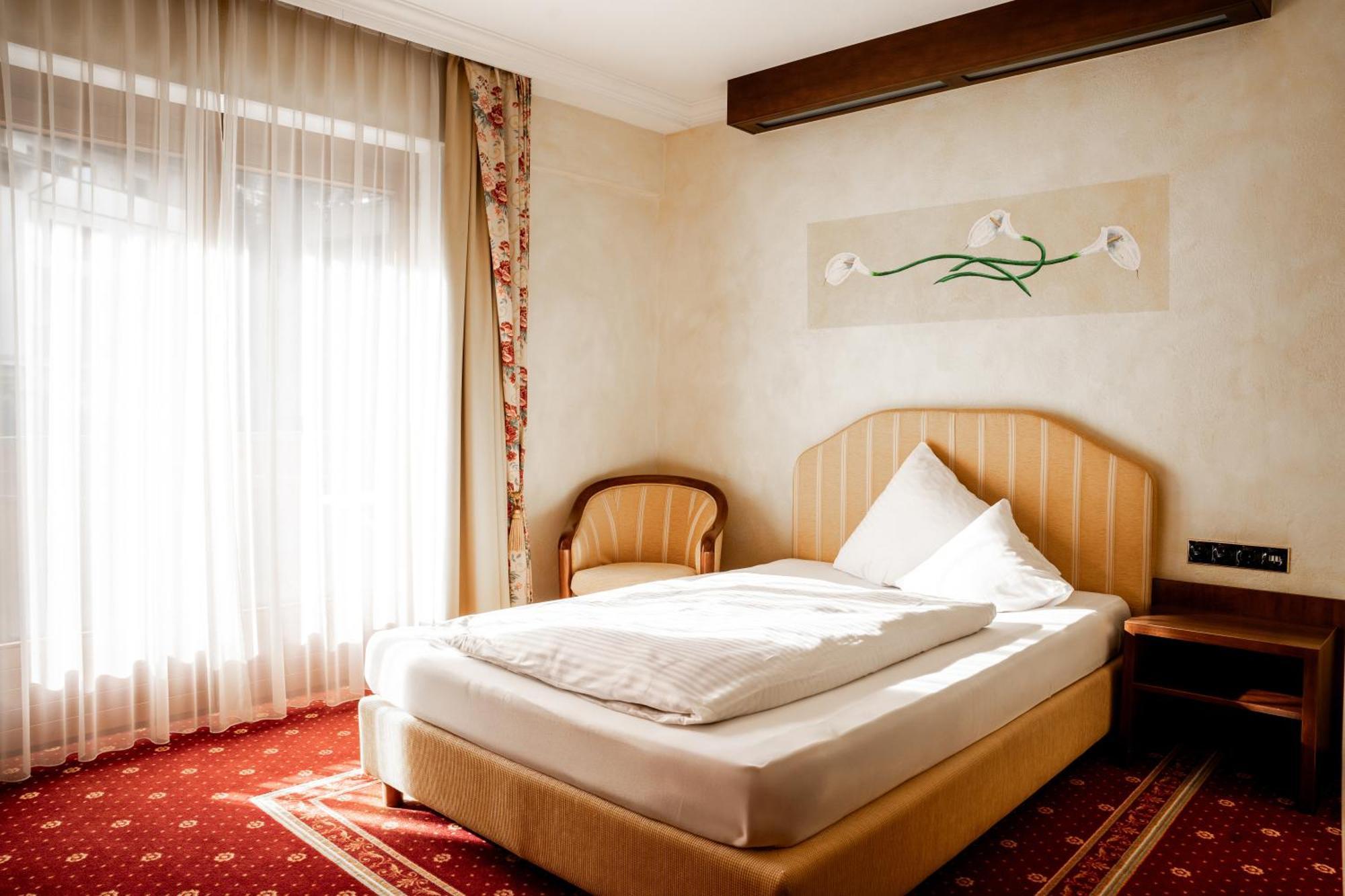 Hotel Maria Theresia مايرهوفن المظهر الخارجي الصورة